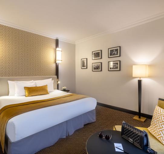 Le Marquis Paris - chambre