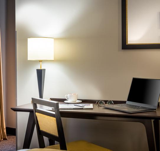 Le Marquis Paris - room